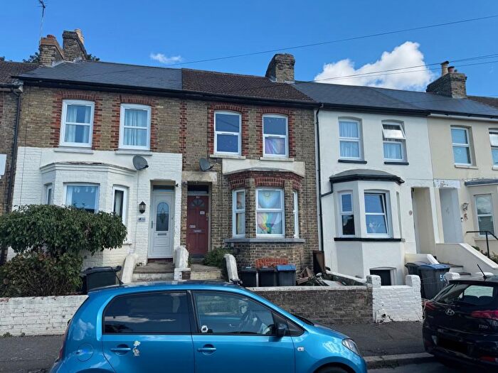 2 Bedroom Terraced House For Sale In Mayfield Avenue, Dover, Kent, CT16