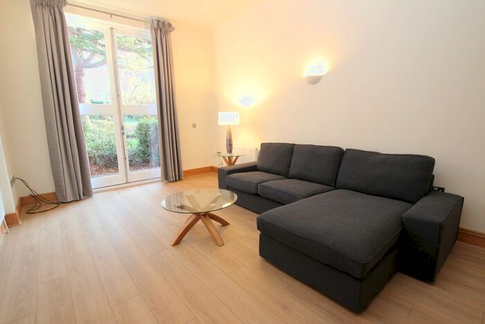 2 Bedroom Flat To Rent In Arlington House, Lenton Avenue, The Park, Nottingham, NG7