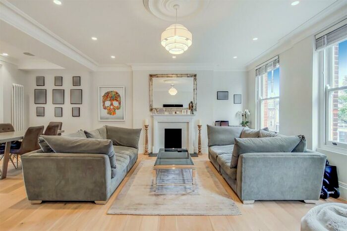3 Bedroom Penthouse To Rent In Fellows Road, Swiss Cottage, NW3