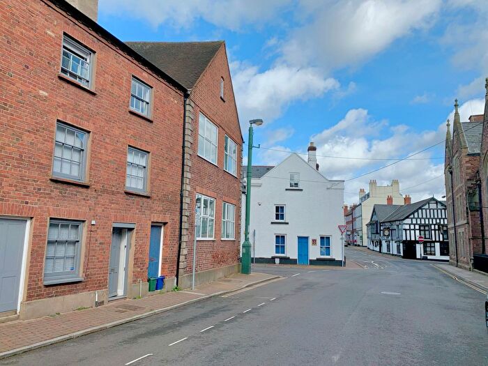 4 Bedroom Terraced House For Sale In Almshouse Street, Monmouth, NP25