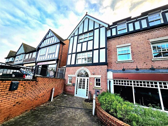 2 Bedroom Flat For Sale In St. Marys Row, Moseley, Birmingham, West Midlands, B13