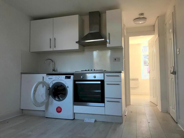 2 Bedroom Flat To Rent In Wycombe Road, Tottenham, London. N17