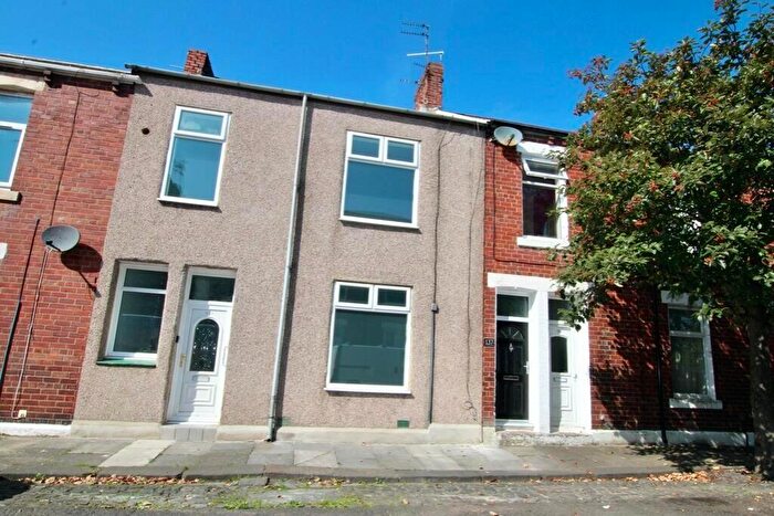 3 Bedroom Terraced House For Sale In St. Pauls Road, Jarrow, Tyne And Wear, NE32