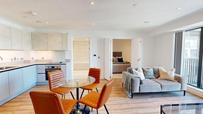 Apartment To Rent In Aspire, Herschel Street, Slough, SL1