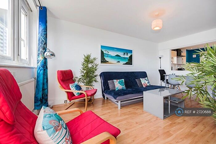 1 Bedroom Flat To Rent In Macclesfield House, London, EC1V