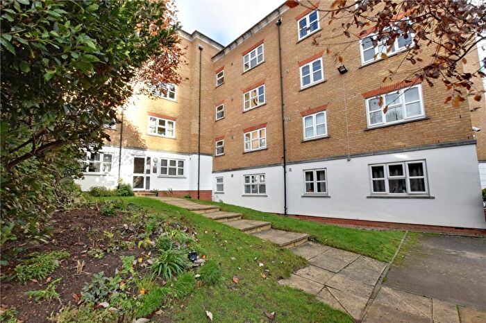 2 Bedroom Apartment For Sale In Basevi Way, Deptford, London, SE8