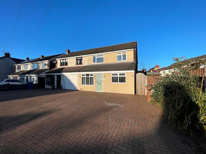 3 Bedroom Semi Detached House To Rent In Cannock Road, Burntwood, WS7