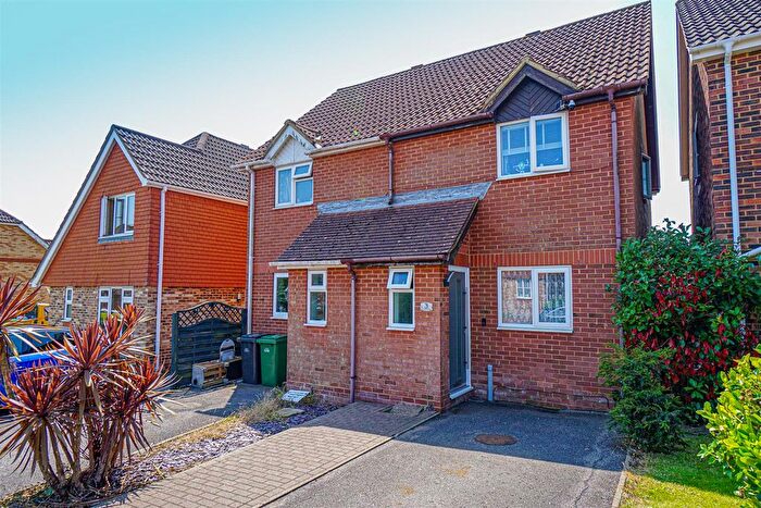 2 Bedroom Semi-detached House For Sale In Pentland Close, St. Leonards-On-Sea, TN37