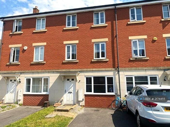 5 Bedroom Town House To Rent In Wordsworth Road, Horfield, Bristol, BS7
