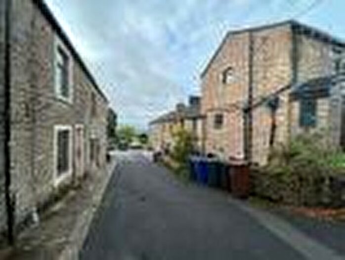 3 Bedroom House To Rent In Gawthorpe View, Burnley, BB12