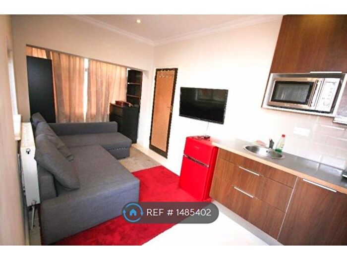 Studio To Rent In Worcester Gardens, Ilford, IG1