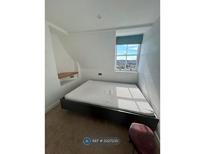 1 Bedroom Flat To Rent In Portland Place, Bath, BA1