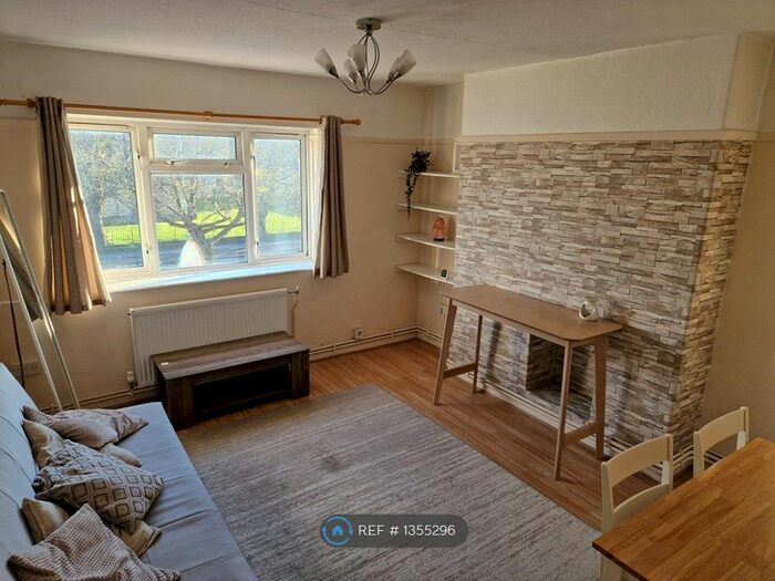 1 Bedroom Flat To Rent In Longbridge Road, Dagenham, RM8