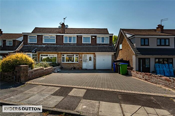 4 Bedroom Semi-Detached House For Sale In Boarshaw Crescent, Middleton, Manchester, M24
