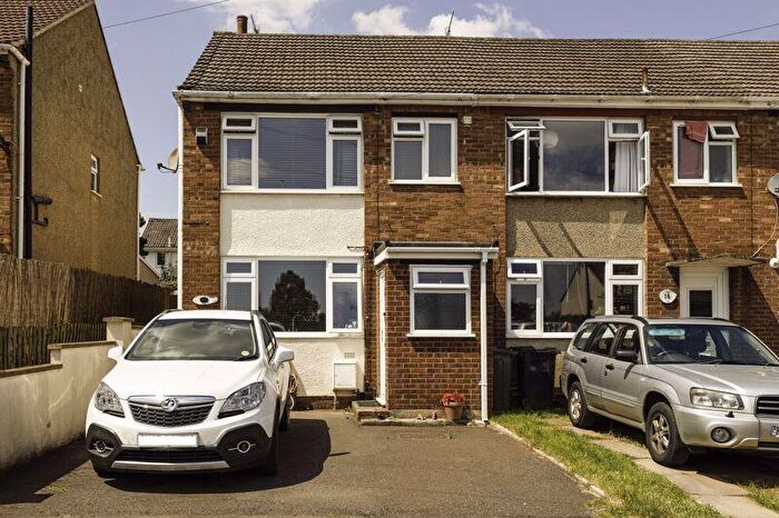 3 Bedroom End Of Terrace House For Sale In Elmhurst Gardens, Long Ashton, BS41