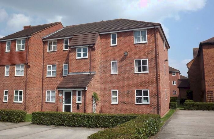 2 Bedroom Flat To Rent In Marmet Avenue, Letchworth Garden City, SG6