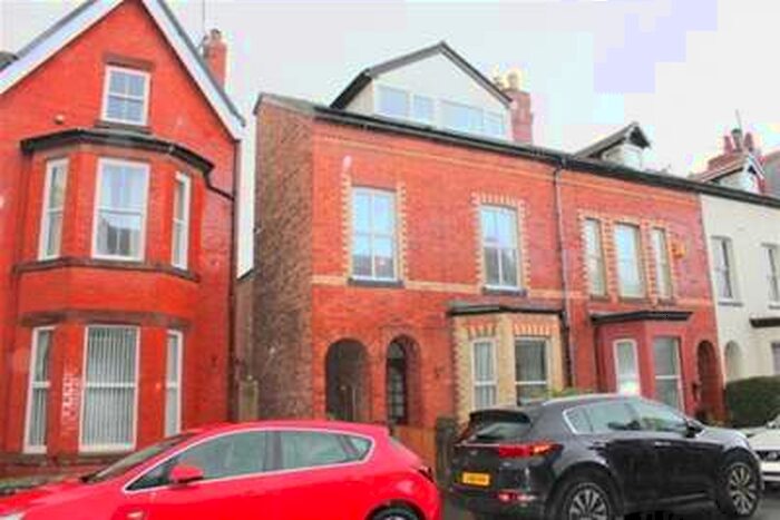 3 Bedroom Maisonette Flat To Rent In Church Road, West Kirby, CH48
