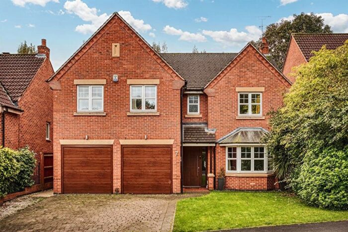 5 Bedroom Detached House For Sale In St Georges Close, Allestree, Derby, DE22