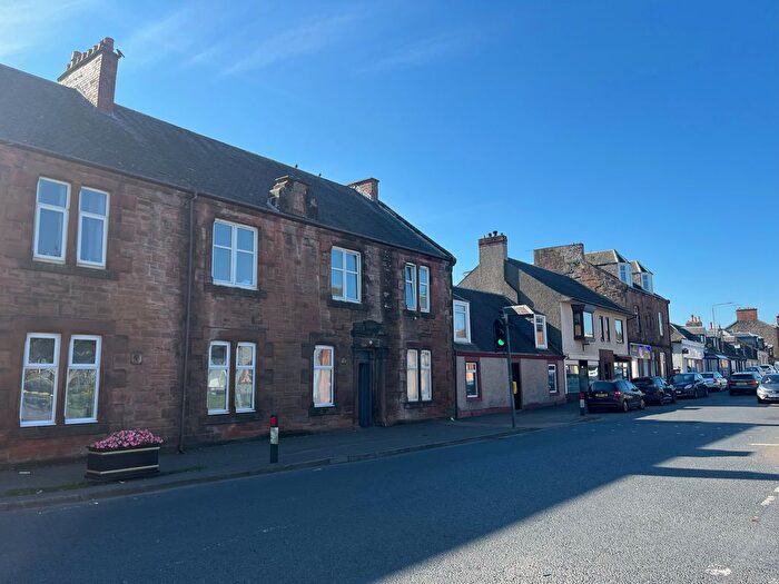 2 Bedroom Flat To Rent In West Main Street, Darvel, KA17