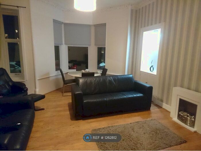 1 Bedroom Flat To Rent In Glen Avenue, Port Glasgow PA14