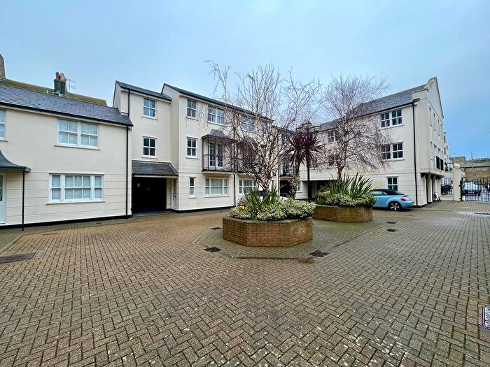 1 Bedroom Flat To Rent In Russell Mews, Brighton, BN1