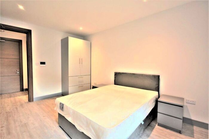 Studio To Rent In Colindale Avenue, London, NW9