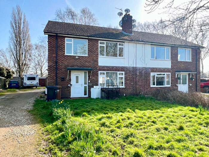 2 Bedroom Maisonette For Sale In Churchill Road, Didcot, OX11