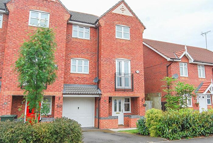 4 Bedroom Semi Detached House For Sale In New Heyes, Neston, Cheshire, CH64