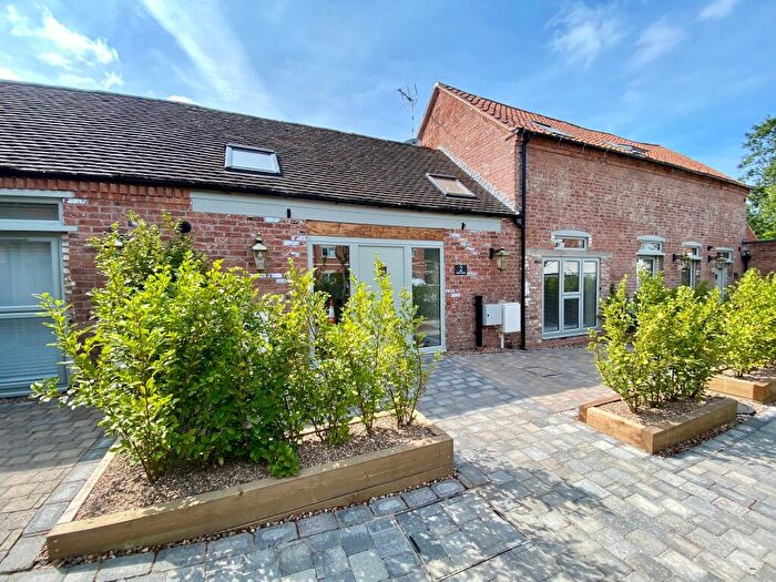 2 Bedroom House To Rent In Jacks Barns, Bingham, NG13