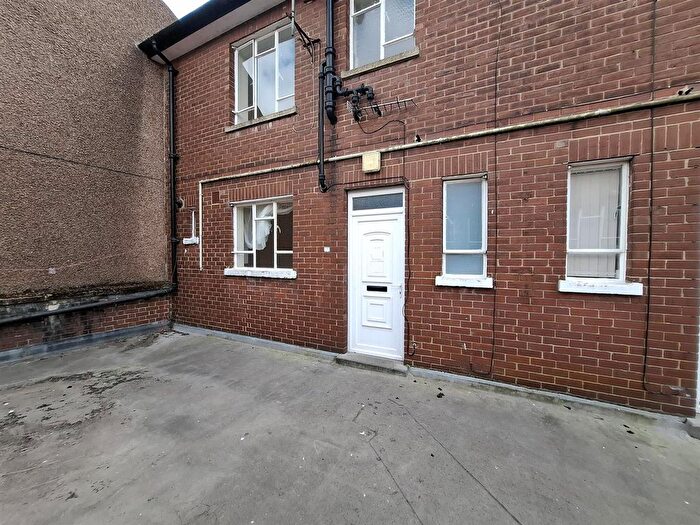 3 Bedroom Maisonette To Rent In Wye Street, Buxton, SK17