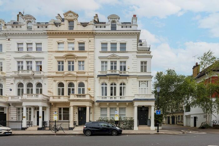 4 Bedroom Flat To Rent In Queen's Gate Terrace, London, SW7