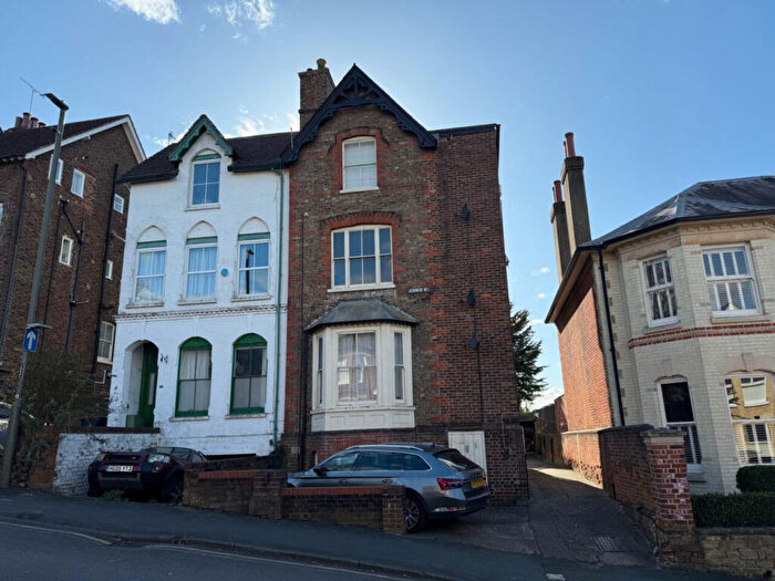 1 Bedroom Apartment To Rent In Jenner Road, Guildford, Surrey, GU1