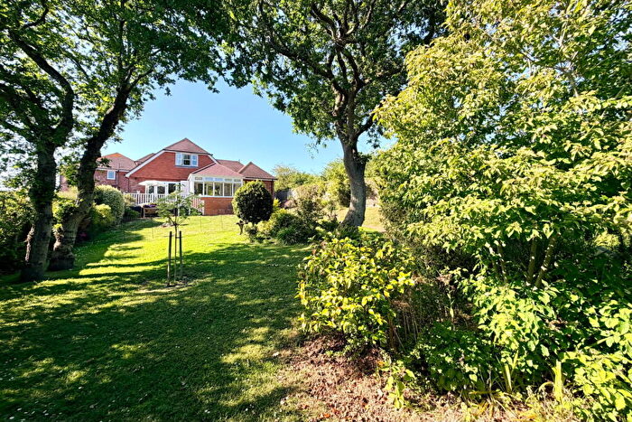 2 Bedroom Detached Bungalow For Sale In Beggars Lane, Stone Cross, Pevensey, BN24