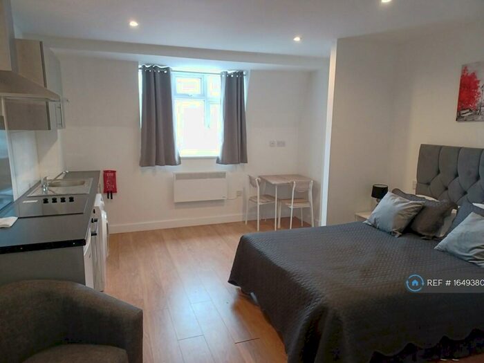 1 Bedroom Flat To Rent In Trinity Point, Stoke-On-Trent, ST1