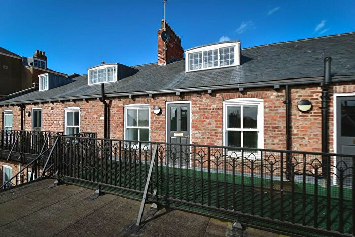 2 Bedroom Flat To Rent In Whitefriargate, Hull, East Yorkshire, HU1