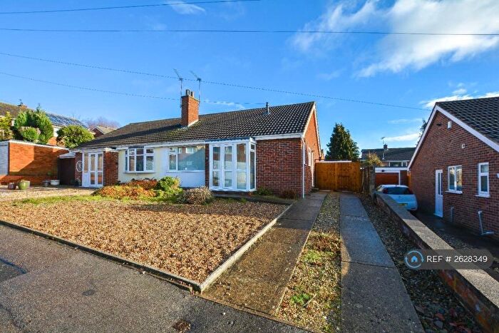 2 Bedroom Bungalow To Rent In Dart Close, Leicester, LE2