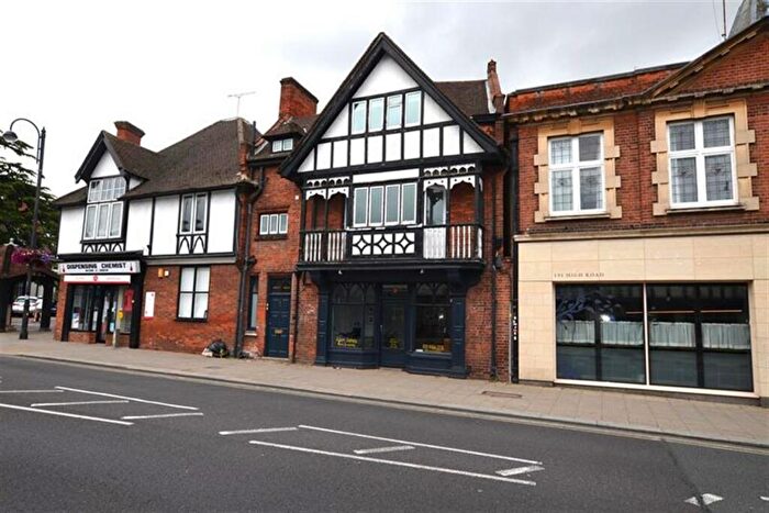 Apartment To Rent In High Road, Loughton, IG10