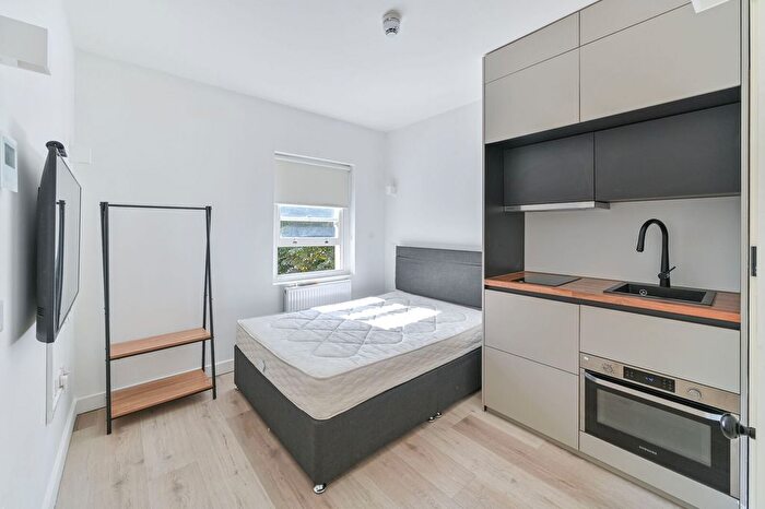 Studio To Rent In Woolwich Road, Charlton, SE7
