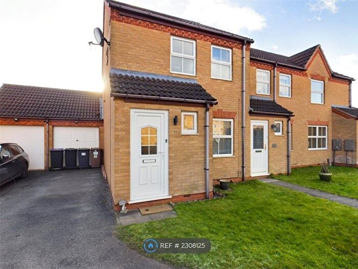 2 Bedroom Semi-Detached House To Rent In Gloucester Close, Bracebridge Heath, Lincoln, LN4