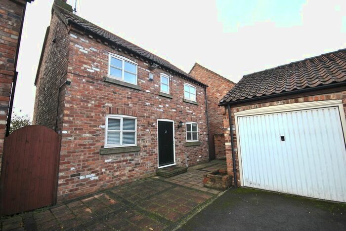 3 Bedroom Detached House To Rent In Sunderland Farm Close, Tickhill, Doncaster, DN11