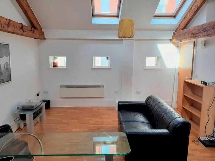 Studio To Rent In Thornton Chambers, The Headrow, LS1