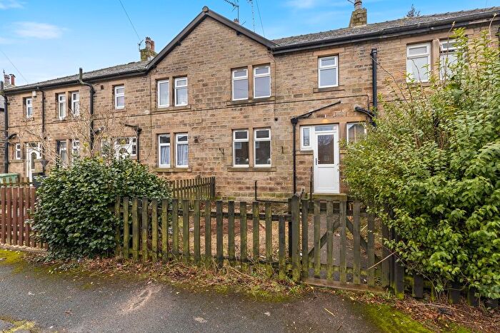 3 Bedroom Terraced House To Rent In Thorpe Avenue, Holmfirth, HD9
