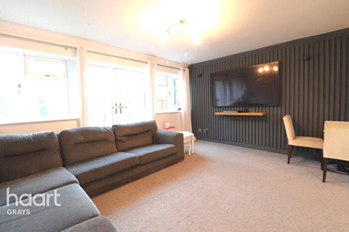 3 Bedroom Terraced House To Rent In Wickhay, Basildon, SS15