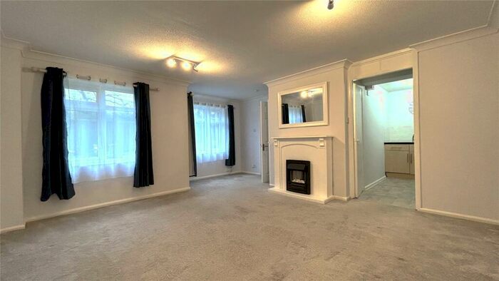 1 Bedroom Maisonette To Rent In Gordon Road, Camberley, Surrey, GU15