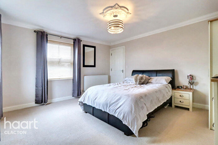 6 Bedroom Detached House For Sale In Colchester Road, Clacton-On-Sea, CO16