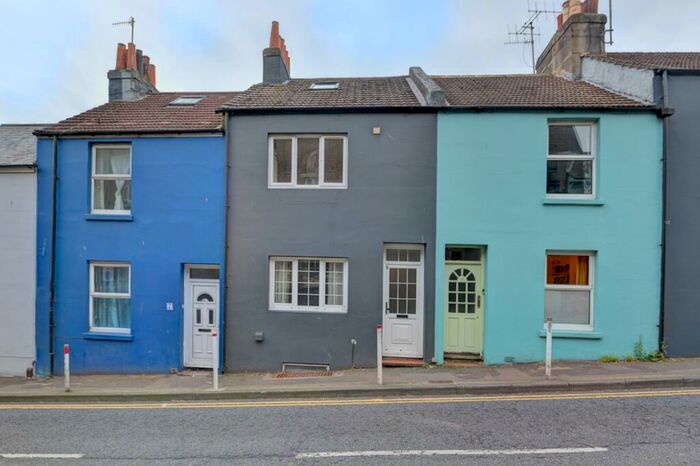 6 Bedroom Terraced House To Rent In Old Shoreham Road, Brighton, East Sussex, BN1