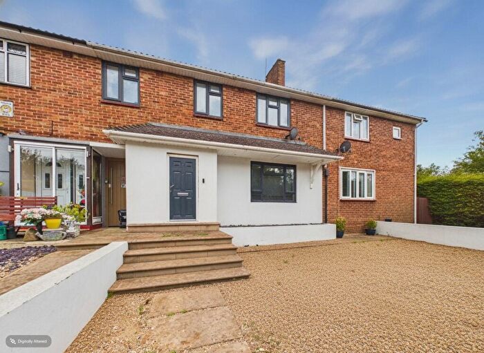 4 Bedroom Terraced House To Rent In Bennetts End Road, Hemel Hempstead, Hertfordshire, HP3