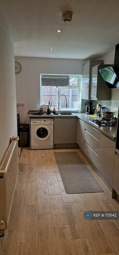 3 Bedroom End Of Terrace House To Rent In Eastwood Drive, Derby, DE23