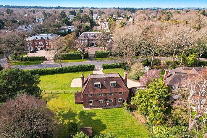 6 Bedroom Detached House For Sale In Eriswell Road, Burwood Park, KT12