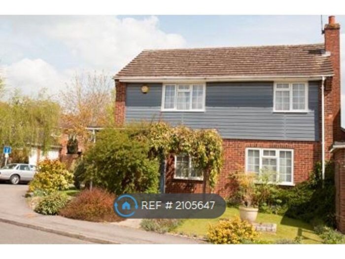 4 Bedroom Detached House To Rent In Stable Lane, Seer Green, Beaconsfield, HP9
